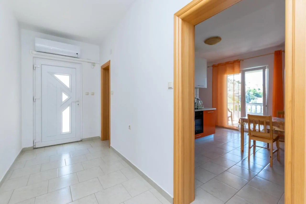 Apartment Mario Lopar Croatia