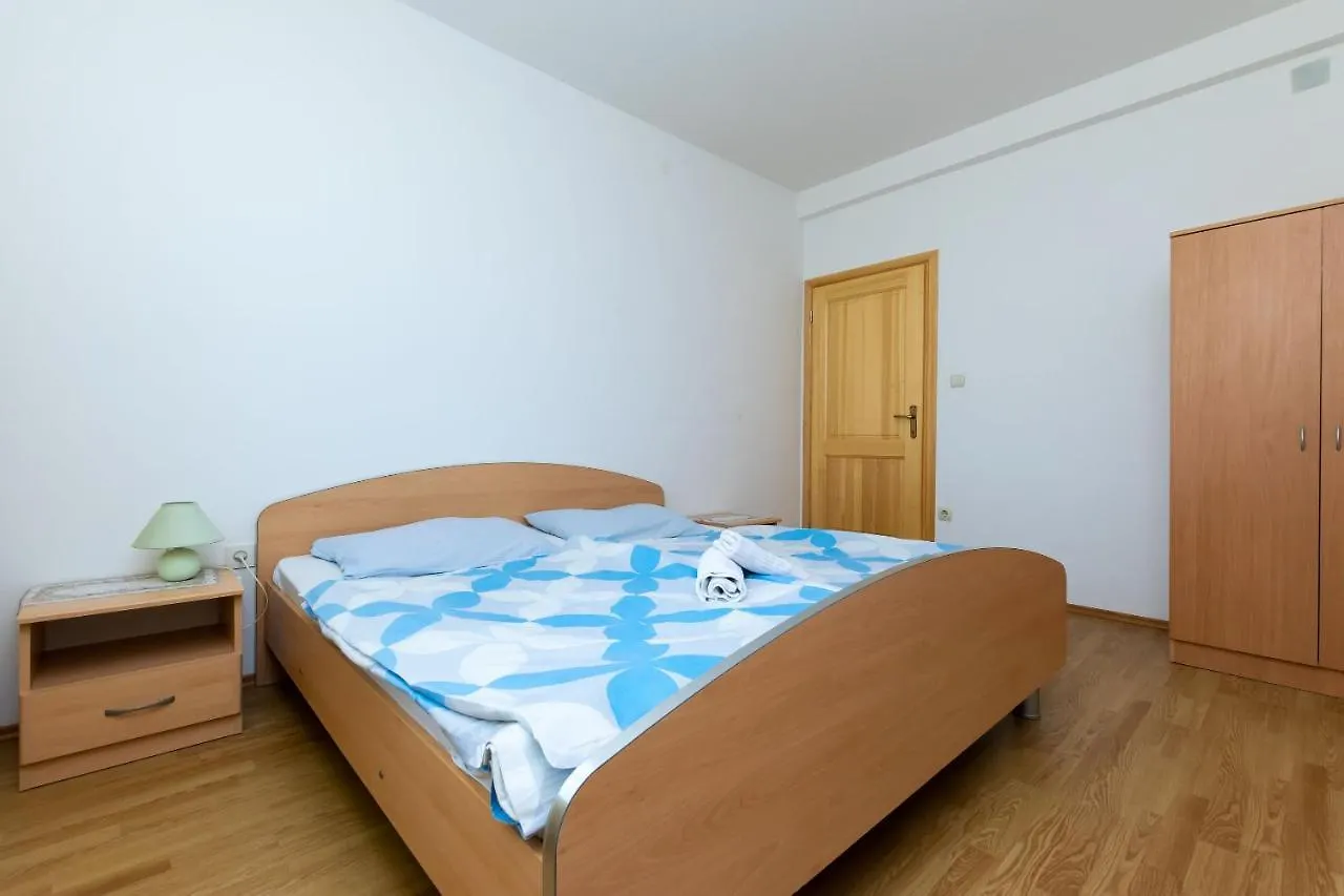 Apartment Iva i Mario 2 Lopar