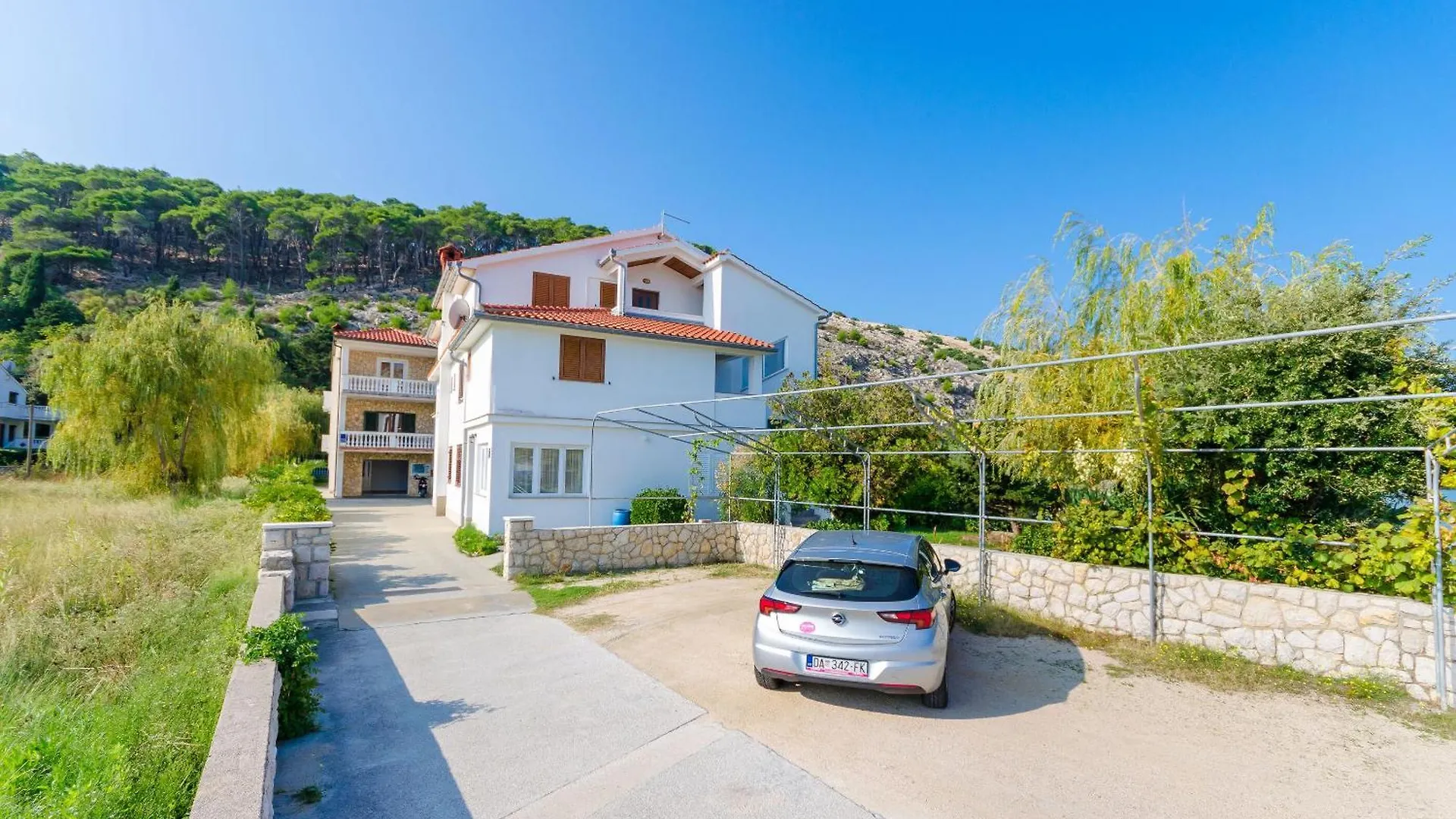 Apartment Mario Lopar Croatia